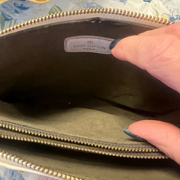 White Crossbody Bag with Gold Accents - Picture 4 of 6